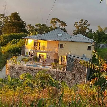 Les Nymphes De Bourbon Bed & Breakfast Saint Pierre Exterior foto
