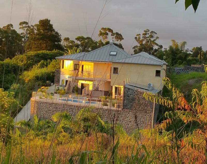 Les Nymphes De Bourbon Bed & Breakfast Saint Pierre Exterior foto